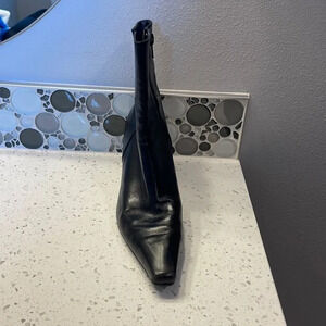 STUART Weitzman Right Leather boot only